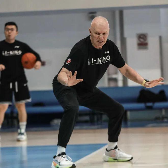 九游官网-Ning在热火比赛中持续失利，晋级下一阶段引发热议！-九游官网