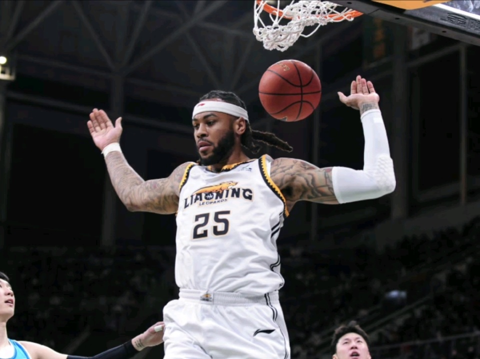 九游官网-清晨葡超焦点战，明尼苏达森林狼主帅复盘，质疑声仍在，数据趋势出现新变化-九游官网